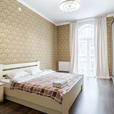 Relax Apartment Lviv Exterior photo
